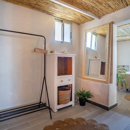 Exclusive Apartment *